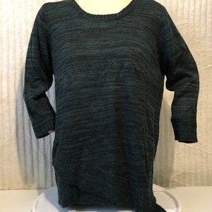 WARM SWEATER WITH RUFFLES ONE OF THE SIDES ON THE BOTTOM.  NWT SIZE PXL
